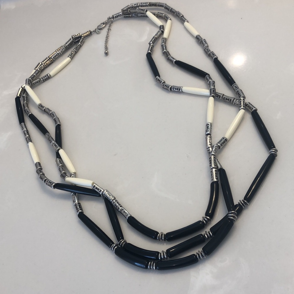 Beautiful Chico’s vintage long necklace